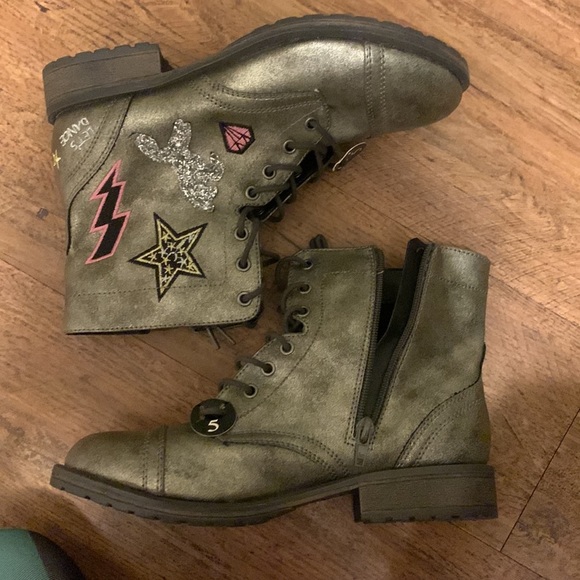 NWT Metallic with embroidery "Lets Dance" Combat Boots for Women Size 6.5 - Picture 2 of 14
